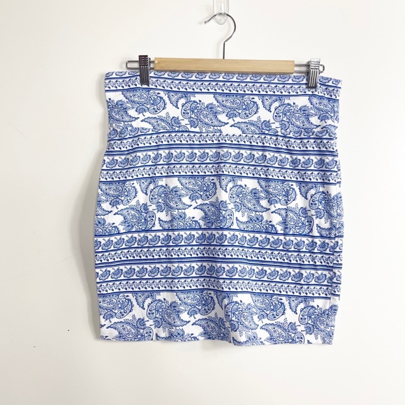 Charlotte Russe Dresses & Skirts - Charlotte Russe Blue and White Print Stretchy Mini Skirt